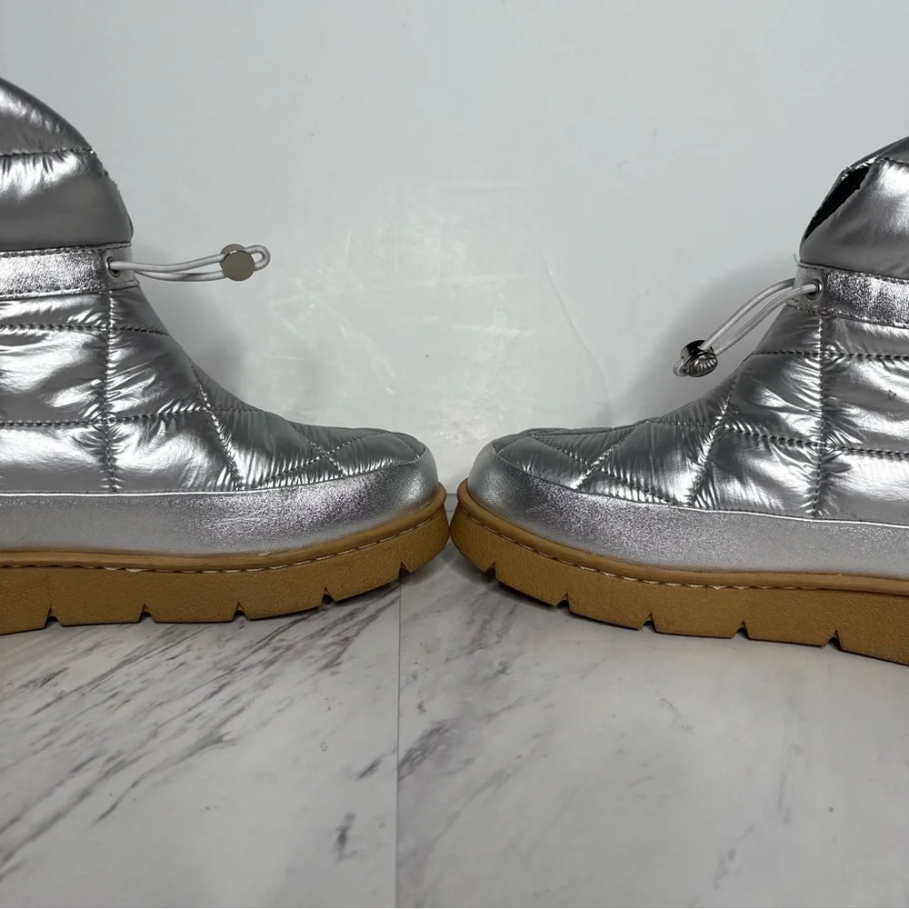 Marc Fisher Kamryn Silver Faux Leather Bootie 6 1/2 M